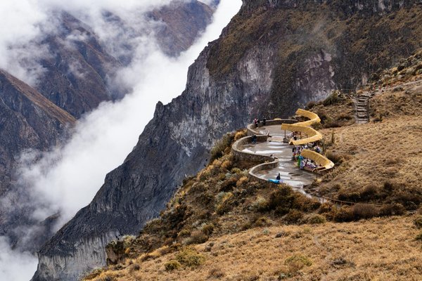 Peut-on trouver une croisière qui propose des ateliers de confection de bijoux en verre de Murano?
